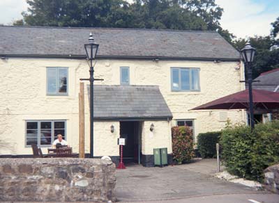 Ffynnon Wen Public House, Cardiff, Wales